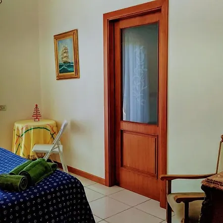 Peppino's Pensión Nápoles